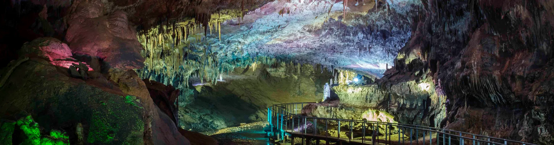 Sacred Cliffs & Hidden Rivers